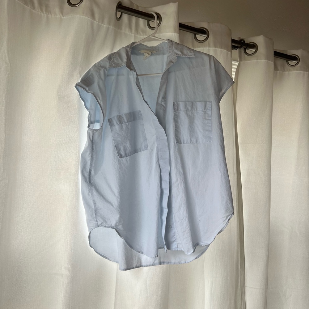 Flowy blue blouse